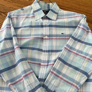 Vineyard Vines button down boys (18) plaid